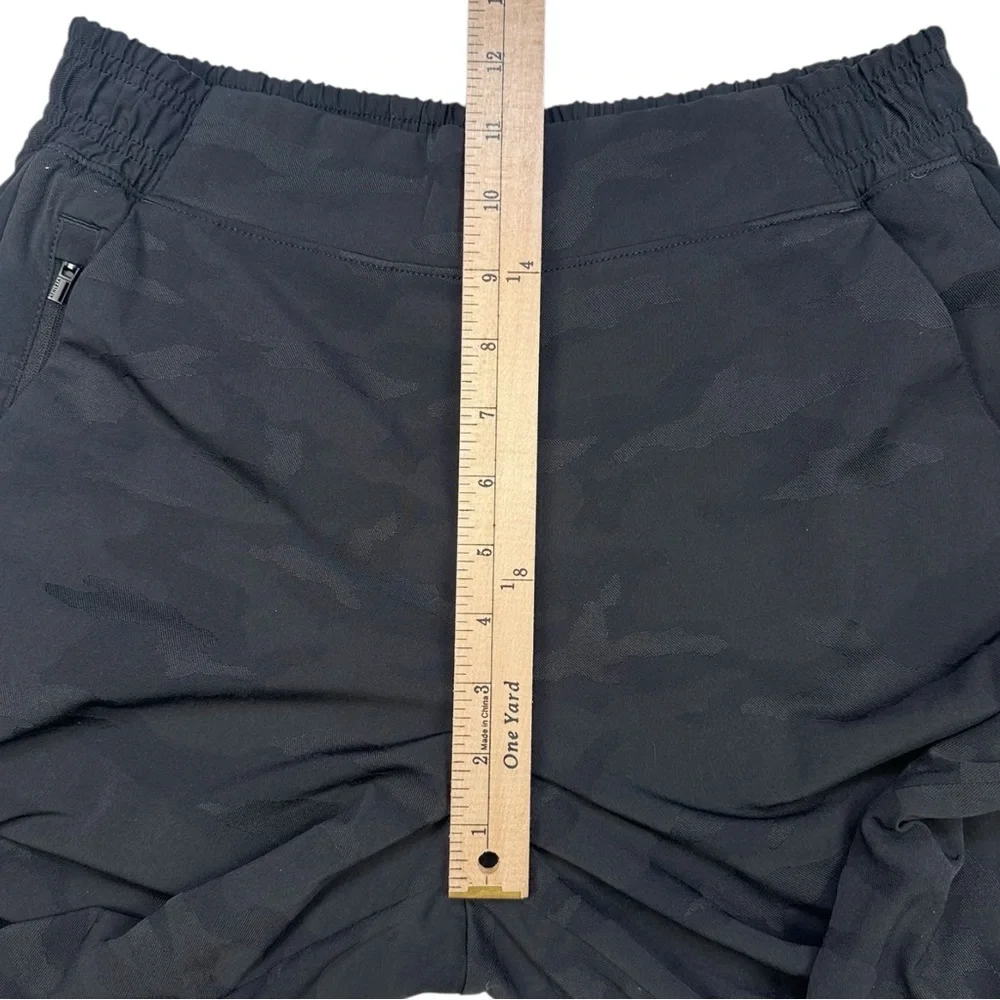 Athleta Brooklyn Textured Lined Black Camo Lux Jogger 6 ‎ #631615